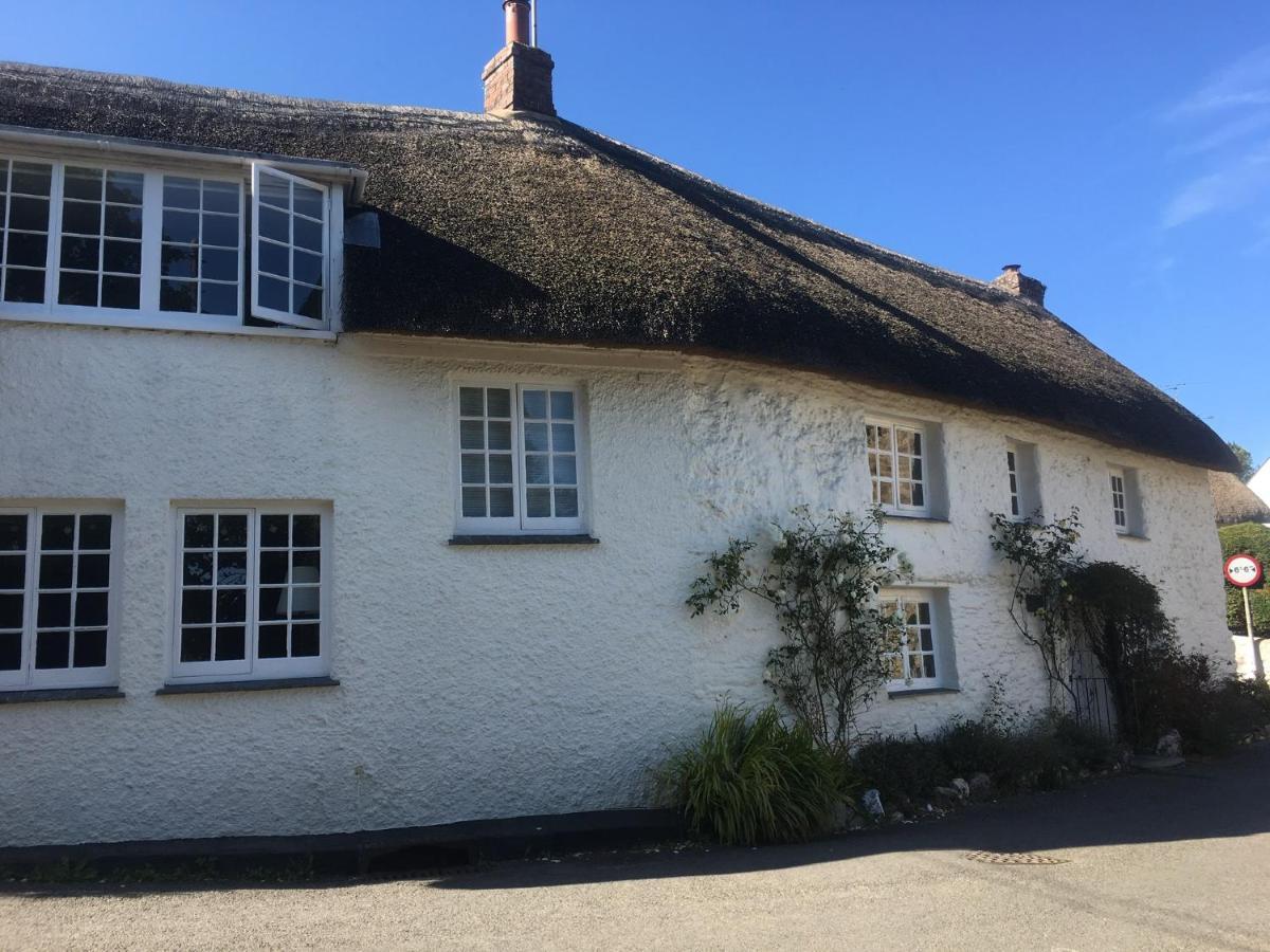 The Thatched Cottage Труро Екстер'єр фото